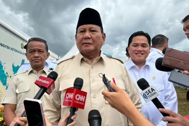 Resmikan 37 Proyek Kelistrikan...