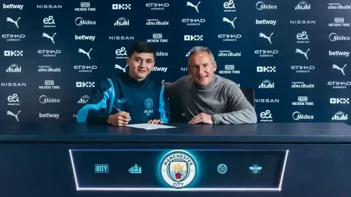 Manchester City Rekrut...