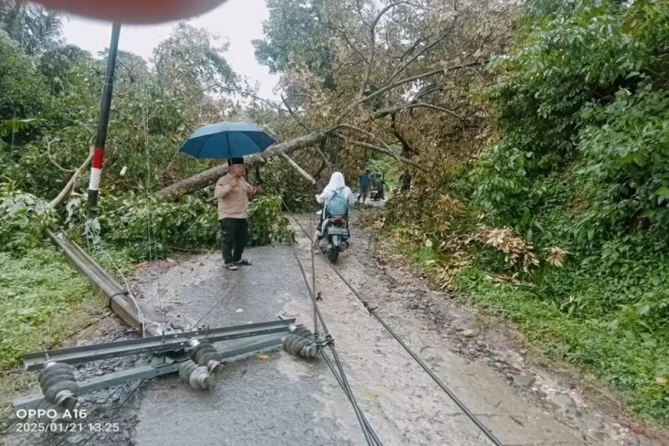 Listrik di Lebak Padam...