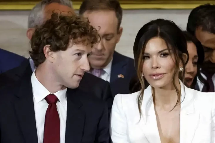 Mark Zuckerberg Kepergok...