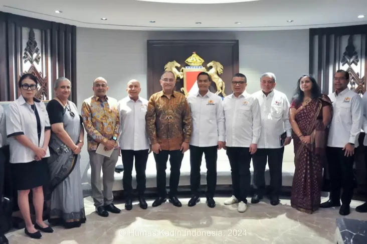 100 Pengusaha Nasional...