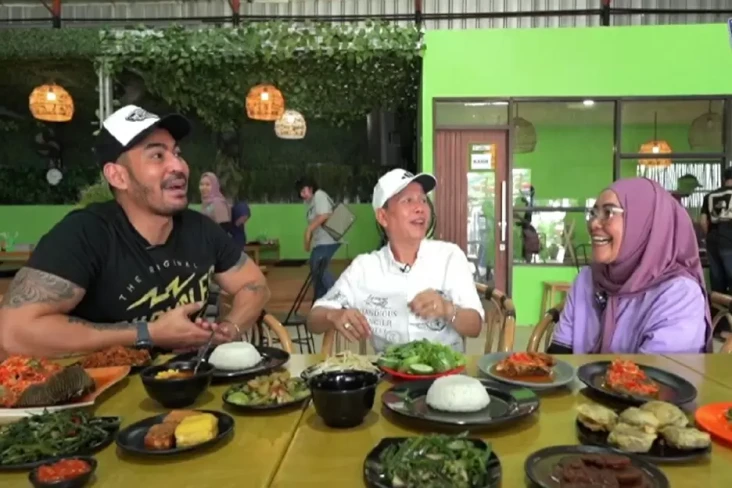 Robby Purba Mampir ke...