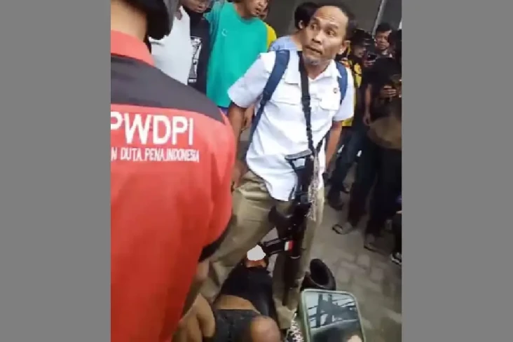 Profil Bripka Agus Simanjuntak,...