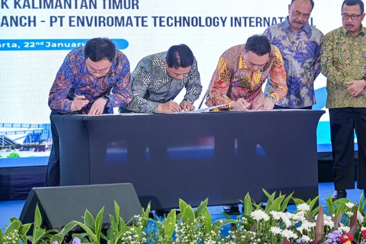 Pupuk Kaltim Teken Kontrak...