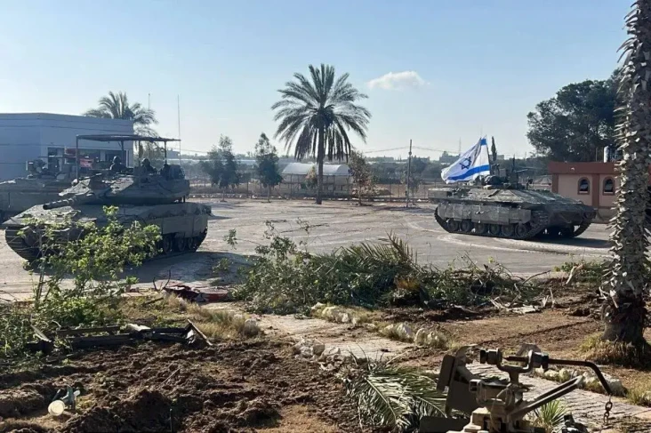 Militer Israel Mundur...