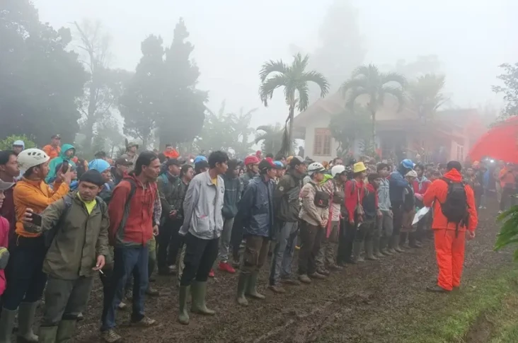 Anggota Mapala Uhamka...