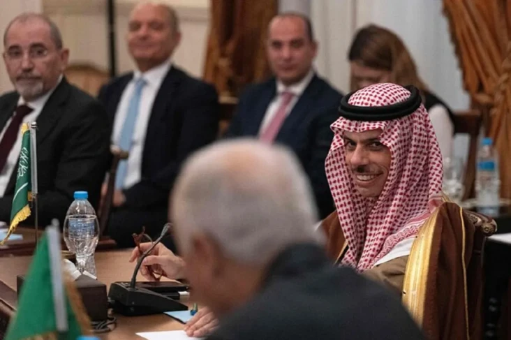 Negara-negara Arab Bersatu...
