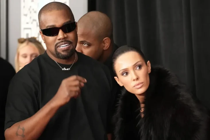Kanye West Diusir dari...