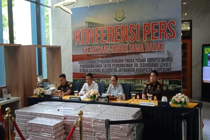 Penampakan Uang Pengganti...