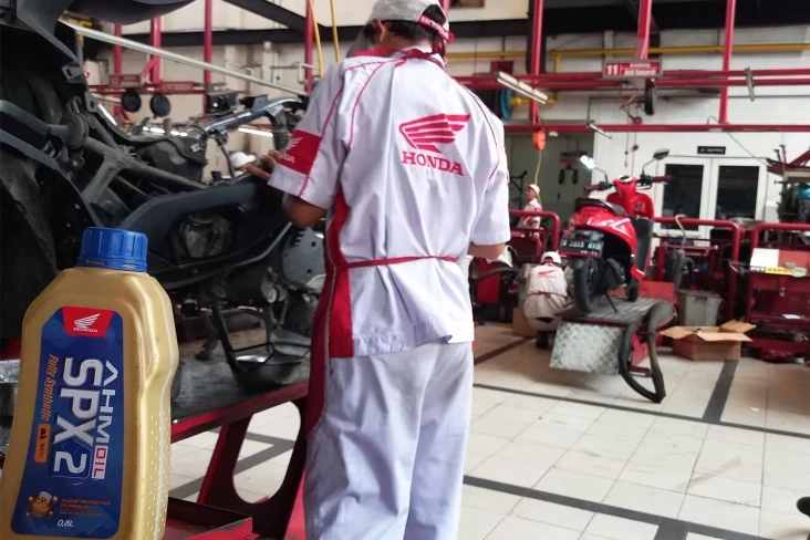 Pengguna Motor Honda...