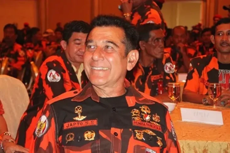 Profil Japto Soerjosoemarno...