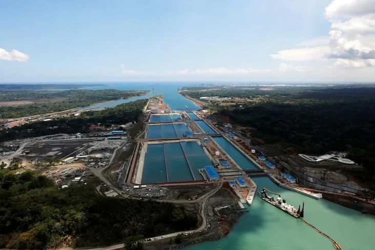 Panama Buang Proyek...