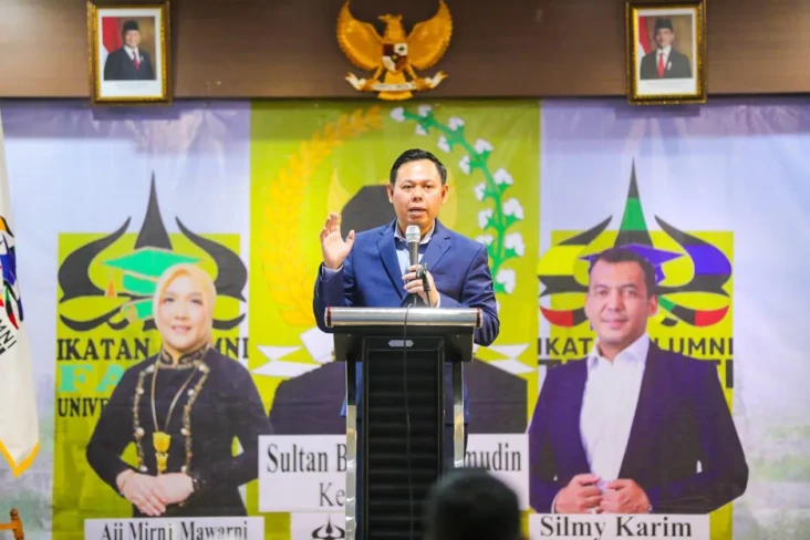 Di Hadapan Alumni FALTL...