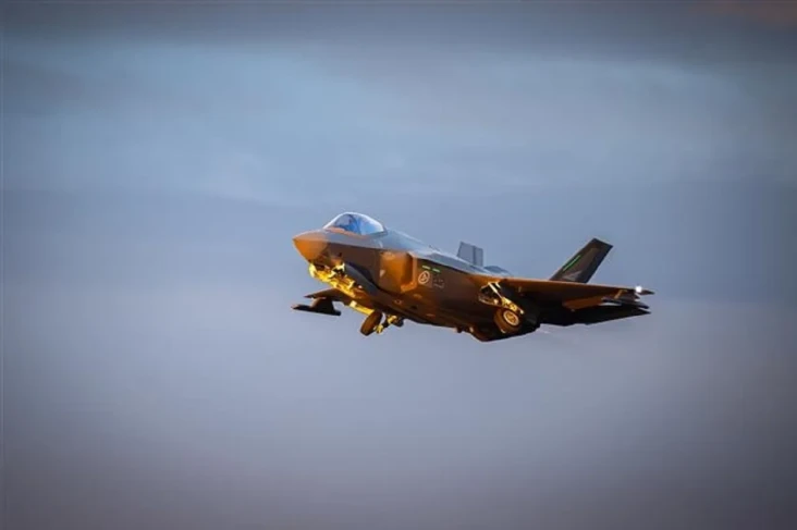 Jet Tempur Siluman F-35...