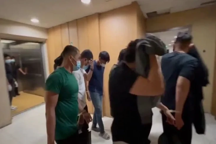 Peserta Pesta Gay di...