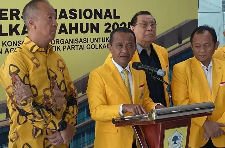 Isu Reshuffle Mencuat,...