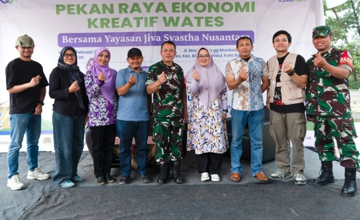 Akses Masyarakat Terhadap...
