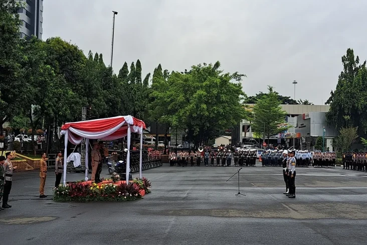 Polda Metro Jaya Gelar...
