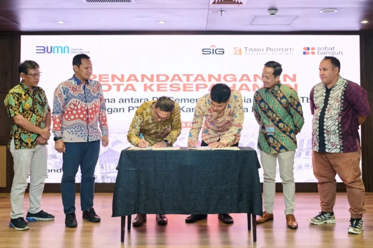 Semen Indonesia dan...
