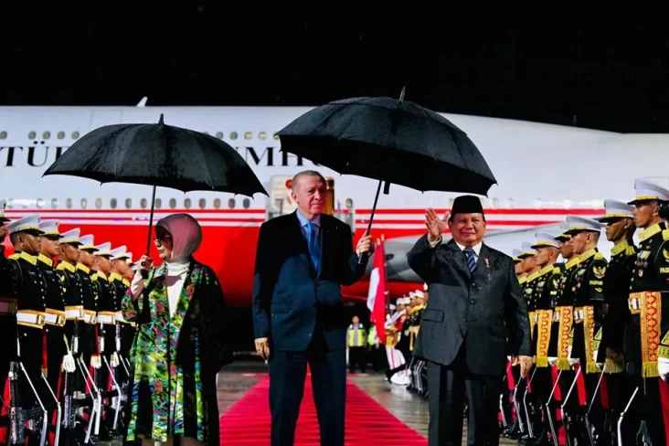 Kunjungi Istana Bogor,...