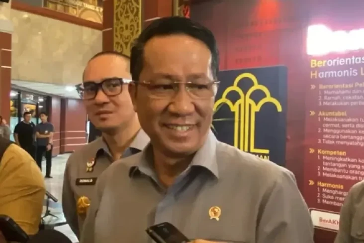 Menteri Hukum: DPR Usul...