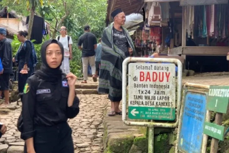 Masyarakat Baduy Tolak...