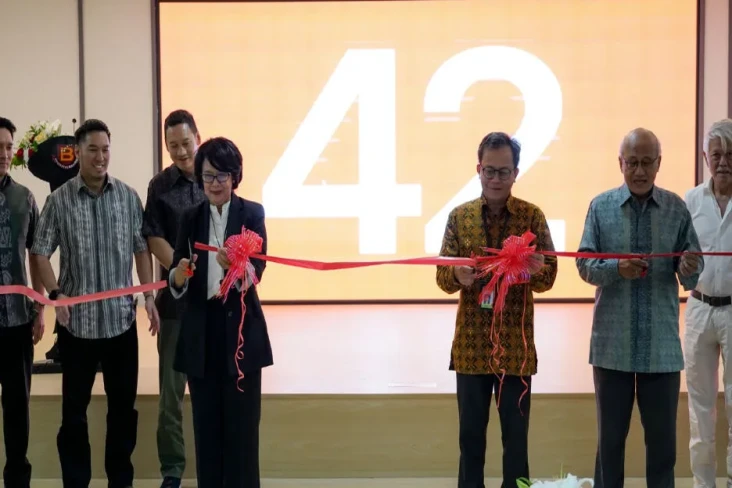 Universitas Bakrie Perkuat...