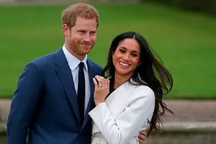 Cincin Pertunangan Meghan...