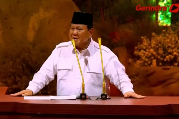 Kabinetnya Dinilai Gemuk,...