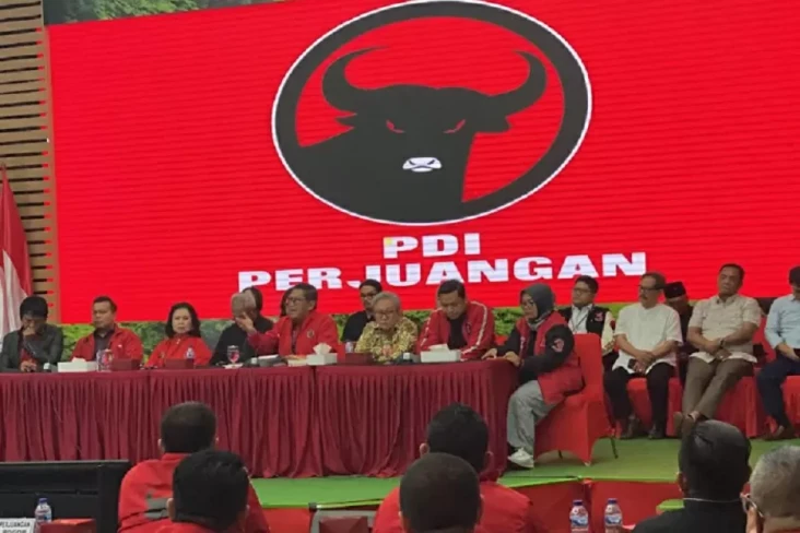 Hasto Sebut Kasus yang...