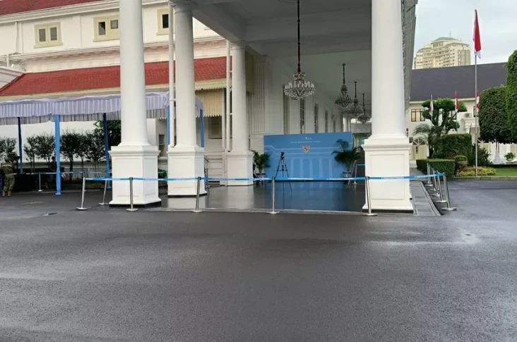 Suasana Istana Jelang...