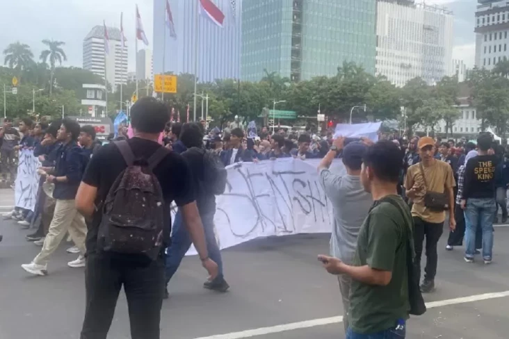 Demo Aliansi BEM Merapat...