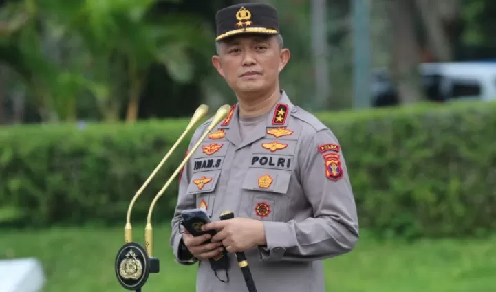 Profil Komjen Imam Sugianto,...