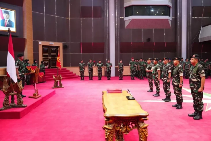 Kasum TNI Pimpin Sertijab...