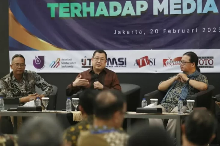 Arus Informasi dan Iklan...