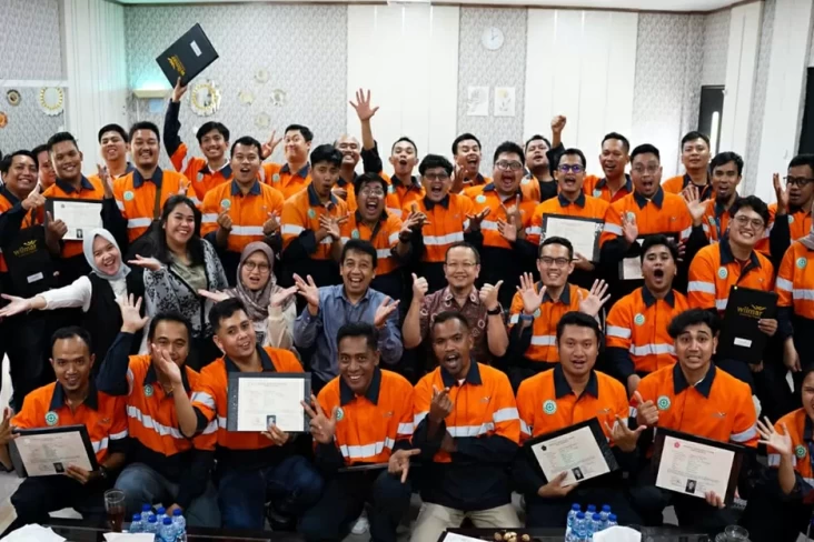 Sewindu Program Ikatan...