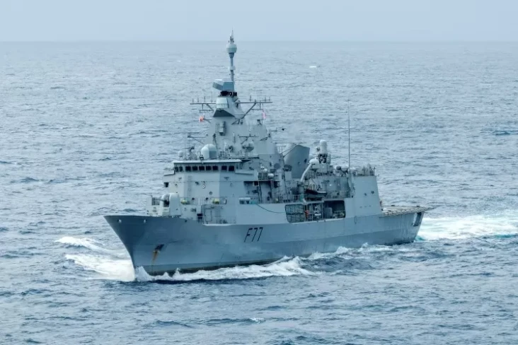 Kapal Perang China Tembaki...