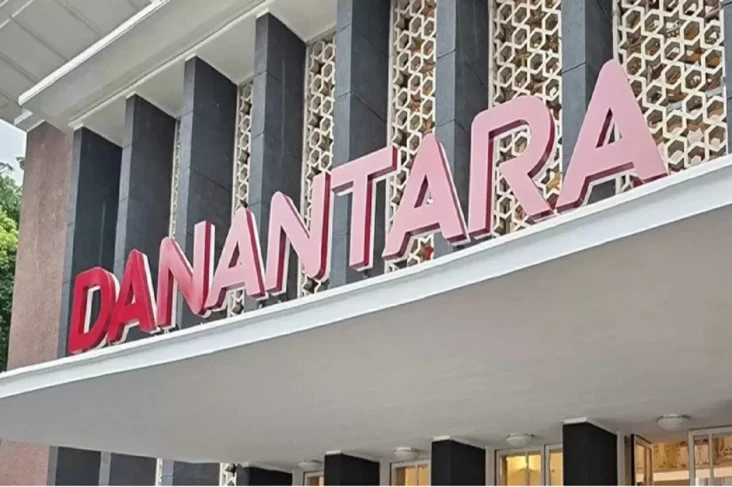 Prabowo Bentuk Danantara,...