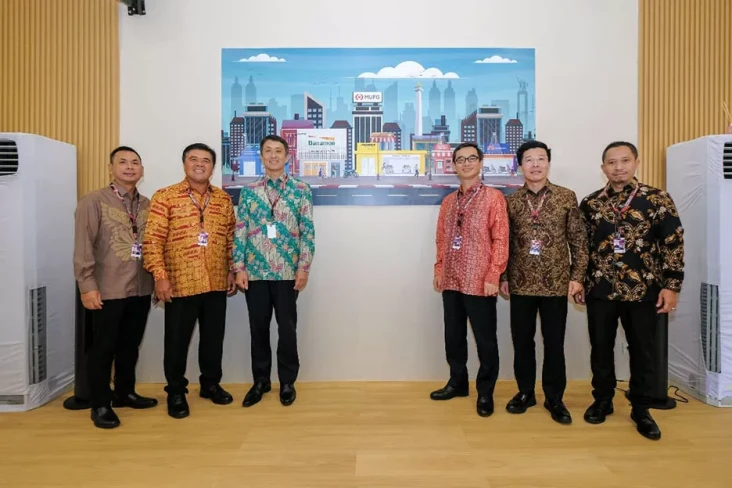Mendukung Kemajuan Industri...