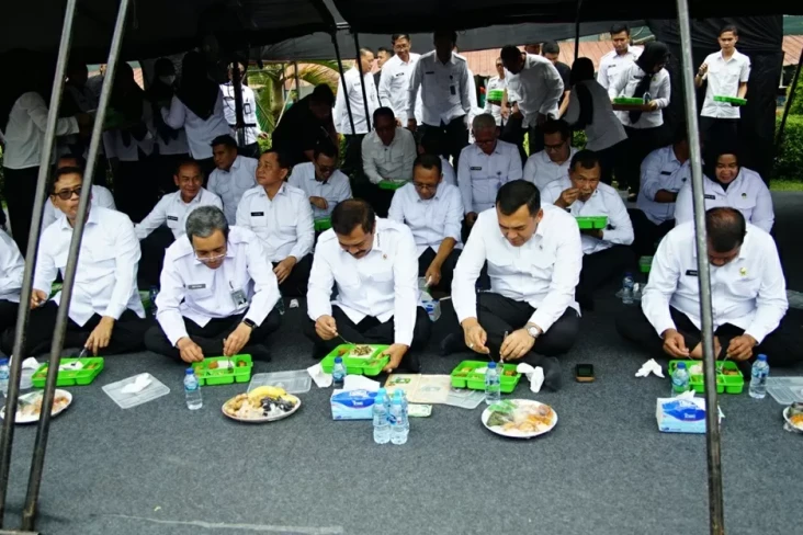 Makan Bareng Warga Binaan...