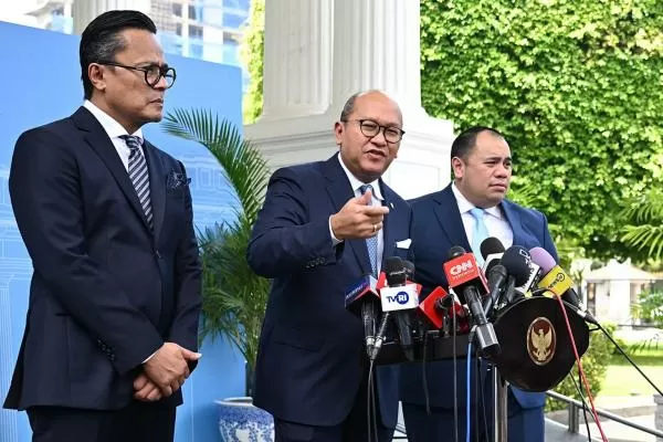 Saham BUMN Melemah usai...