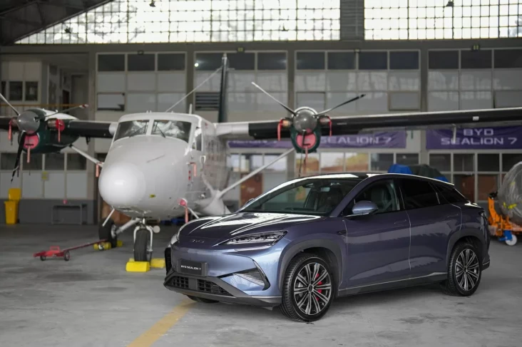 SUV Listrik Rasa Sport...