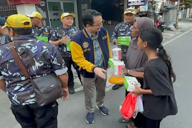 Hari Pertama Ramadan,...