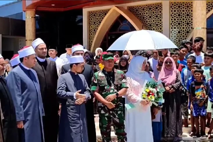 Panglima TNI Jenderal...