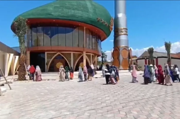 7 Fakta Menarik Masjid...