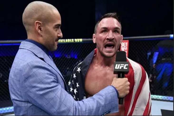Michael Chandler KO...