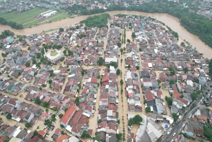 Stadion Patriot Banjir,...