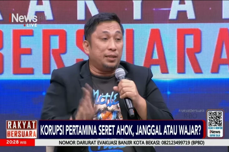 Feri Amsari: Kasus Korupsi...