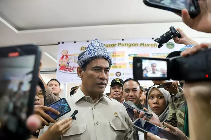 Operasi Pasar di Palembang,...