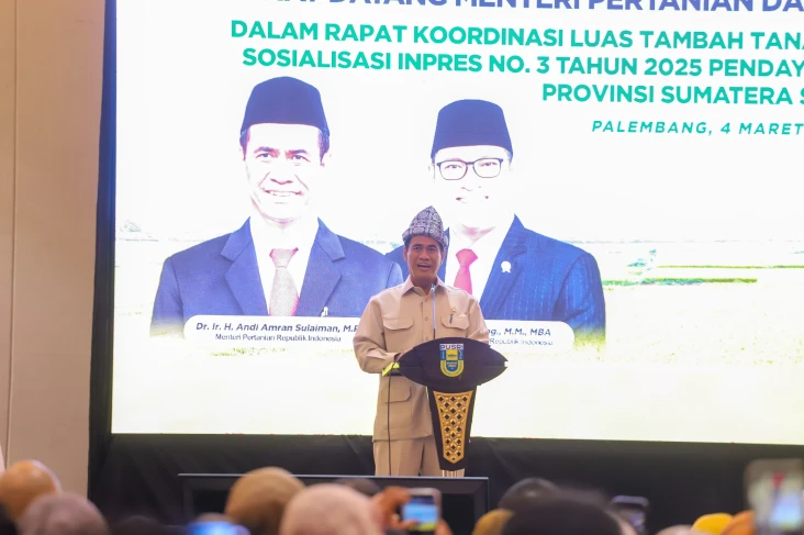 Mentan Amran Targetkan...